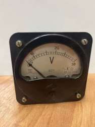 Э421, 2,5 кл, 61 г.в. (пред.изм 0-30 V) 427Hz