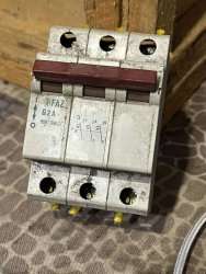 FAZ G2A 3-POLE CIRCUIT BREAKER 2 AMP 220/380 VAC